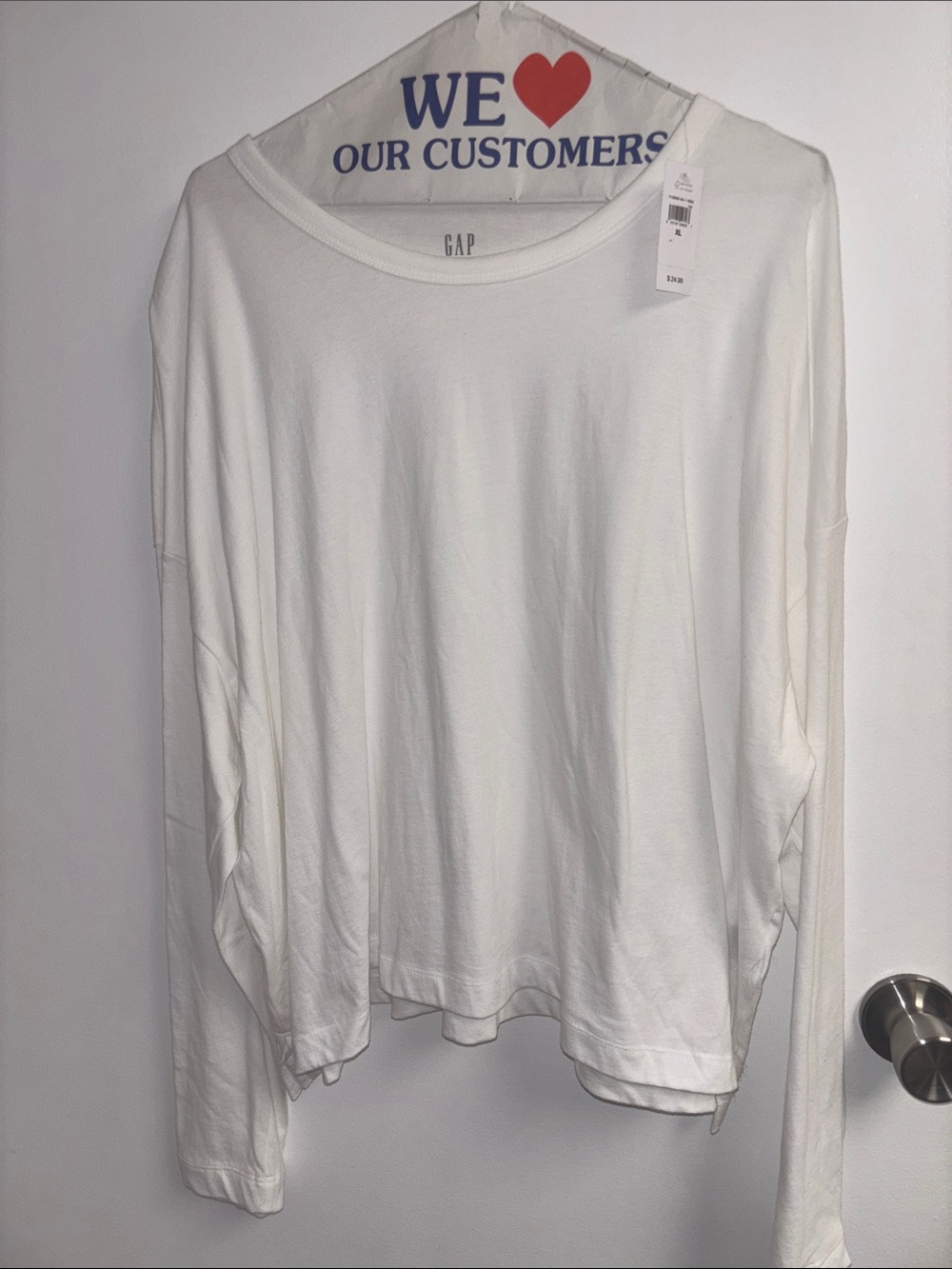NWT GAP White Long Sleeve Crewneck Tee Cozy 💯 % cotton